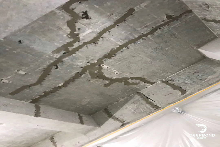 混凝土裂縫修補(bǔ)膠怎么用 混凝土裂縫修補(bǔ)膠怎么用